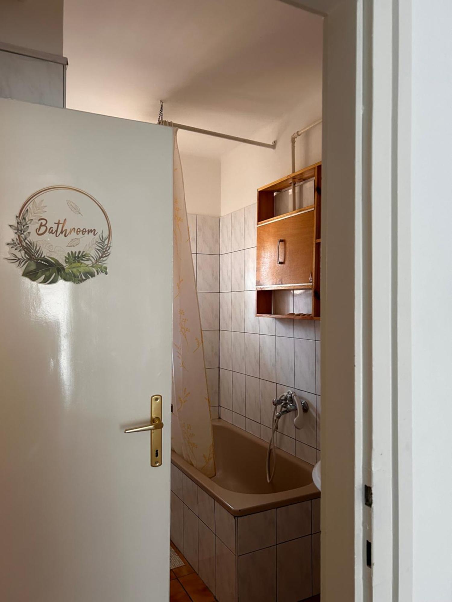 Cozy Apartment In The City Centre Next To Dom Square セゲド エクステリア 写真